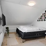 6 Bedroom Amazing In Semesterbostad