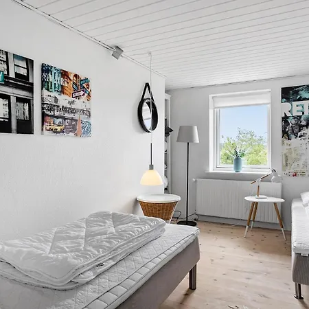 Casa vacanze 6 Bedroom Amazing In Glesborg