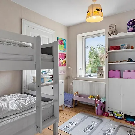 6 Bedroom Amazing In Glesborg