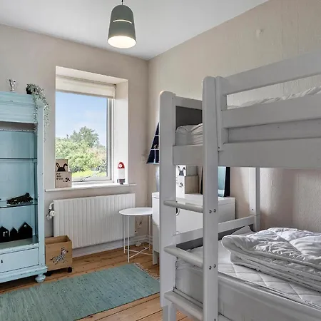 6 Bedroom Amazing In * Glesborg