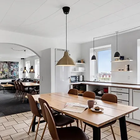6 Bedroom Amazing In Feriehus *